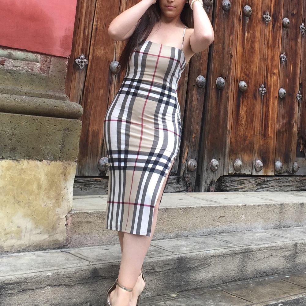 A Classy yet sexy look✨